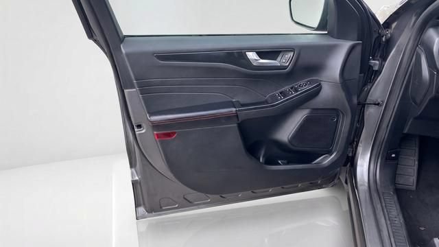 Used 2025 Ford Escape ST-Line Select AWD/4WD image 32