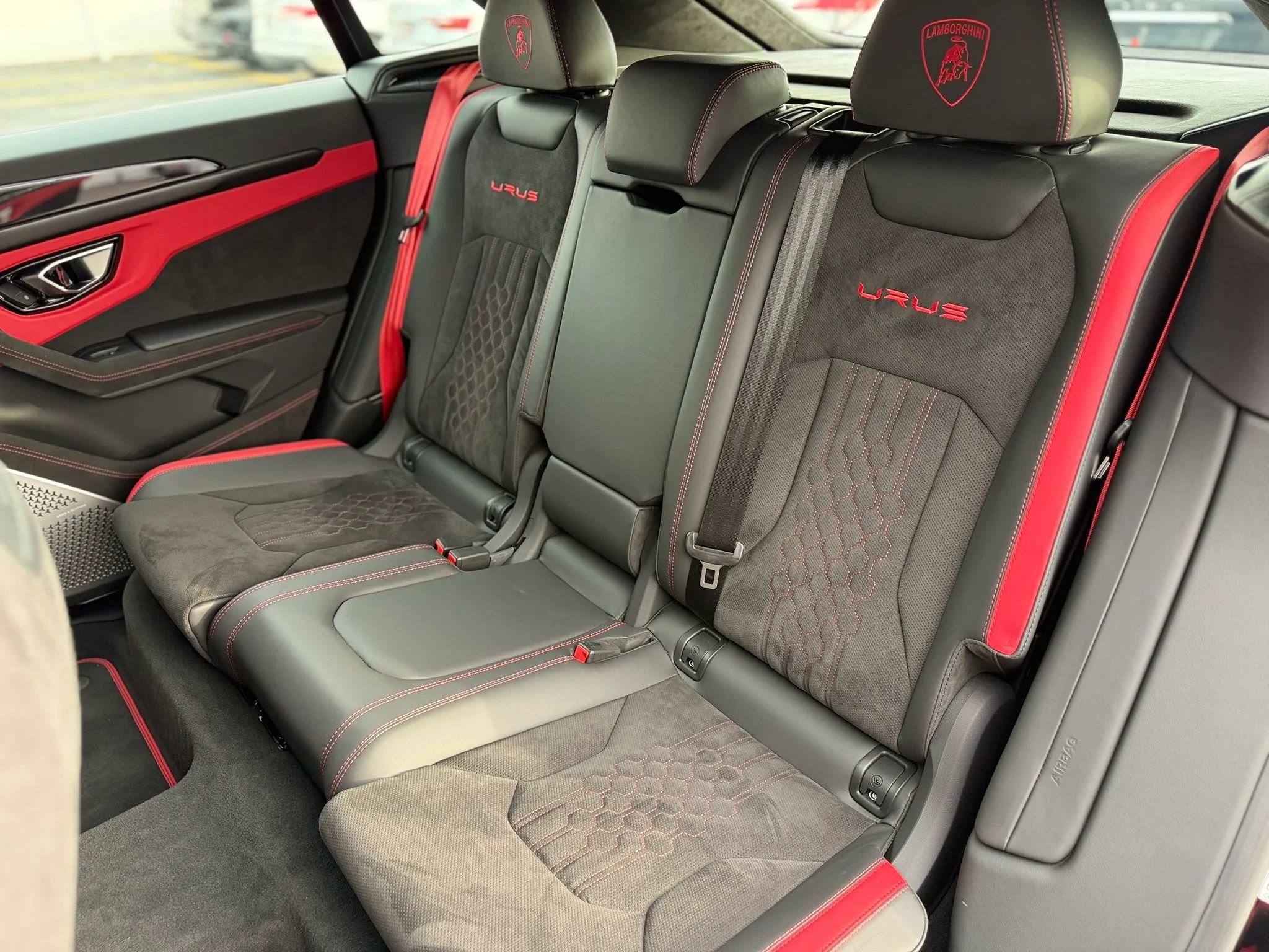 Used 2024 Lamborghini Urus S image 45