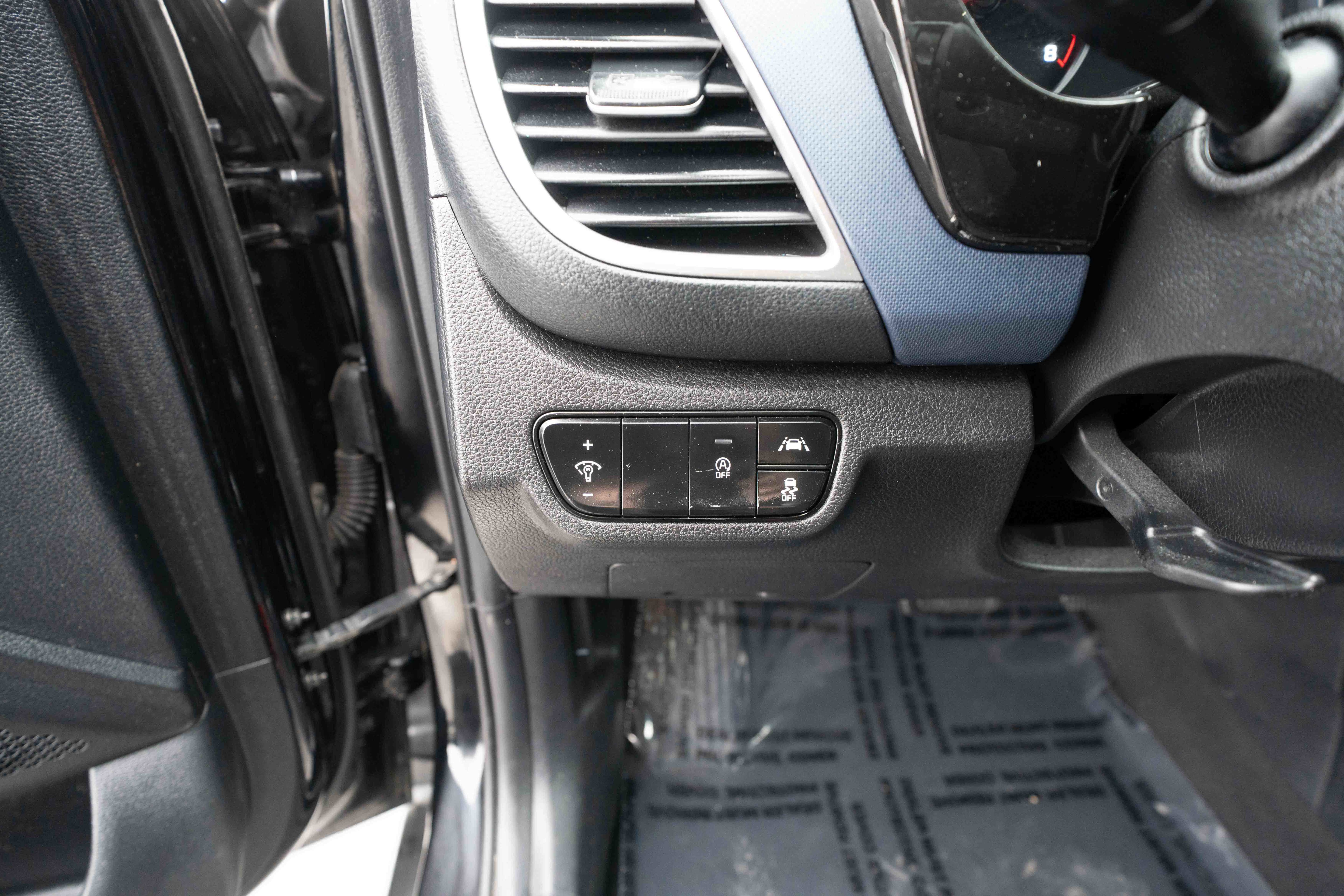 Used 2022 Kia Seltos Nightfall Edition image 11