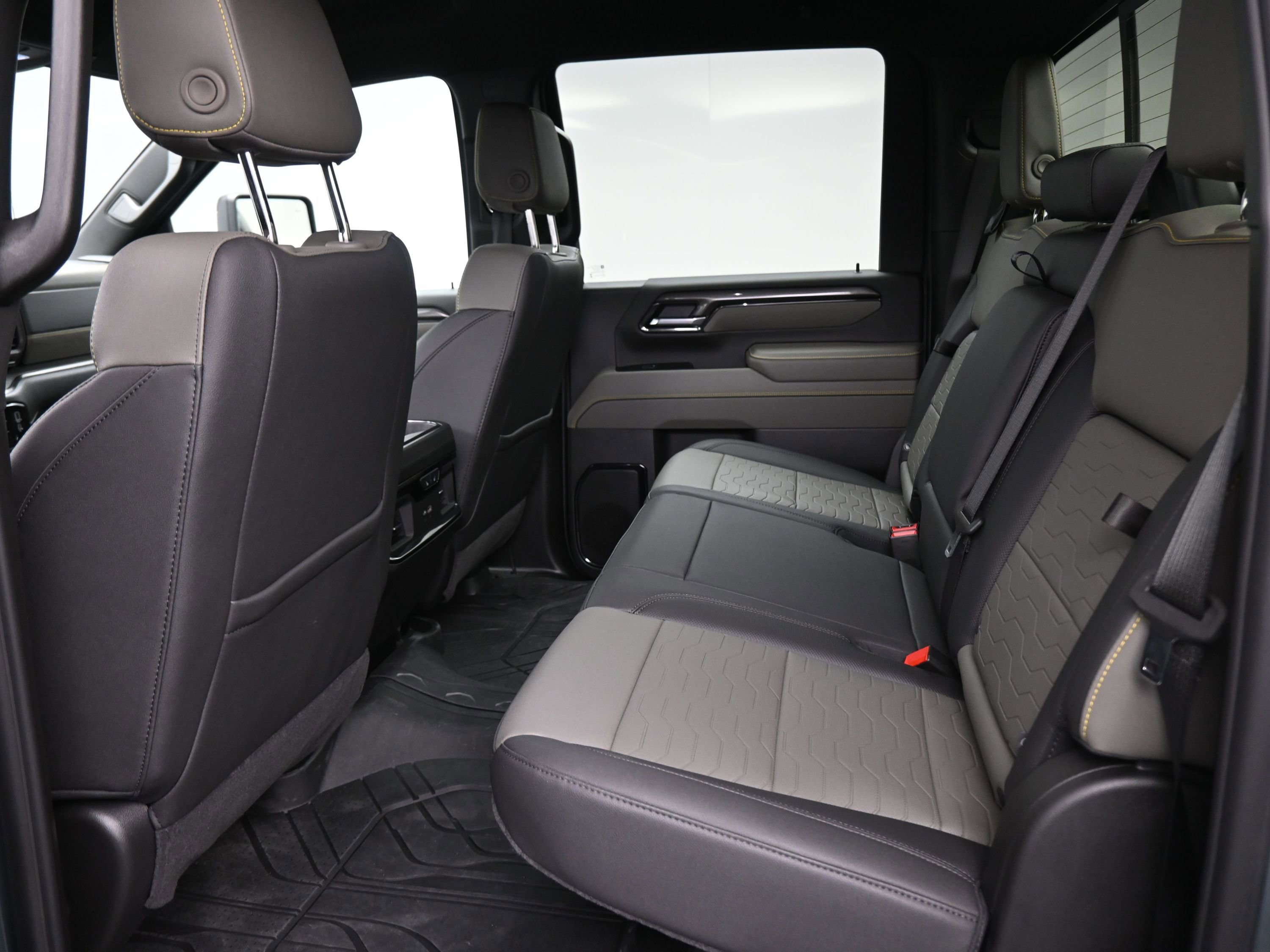 Used 2026 Chevrolet Silverado 2500 ZR2 image 16