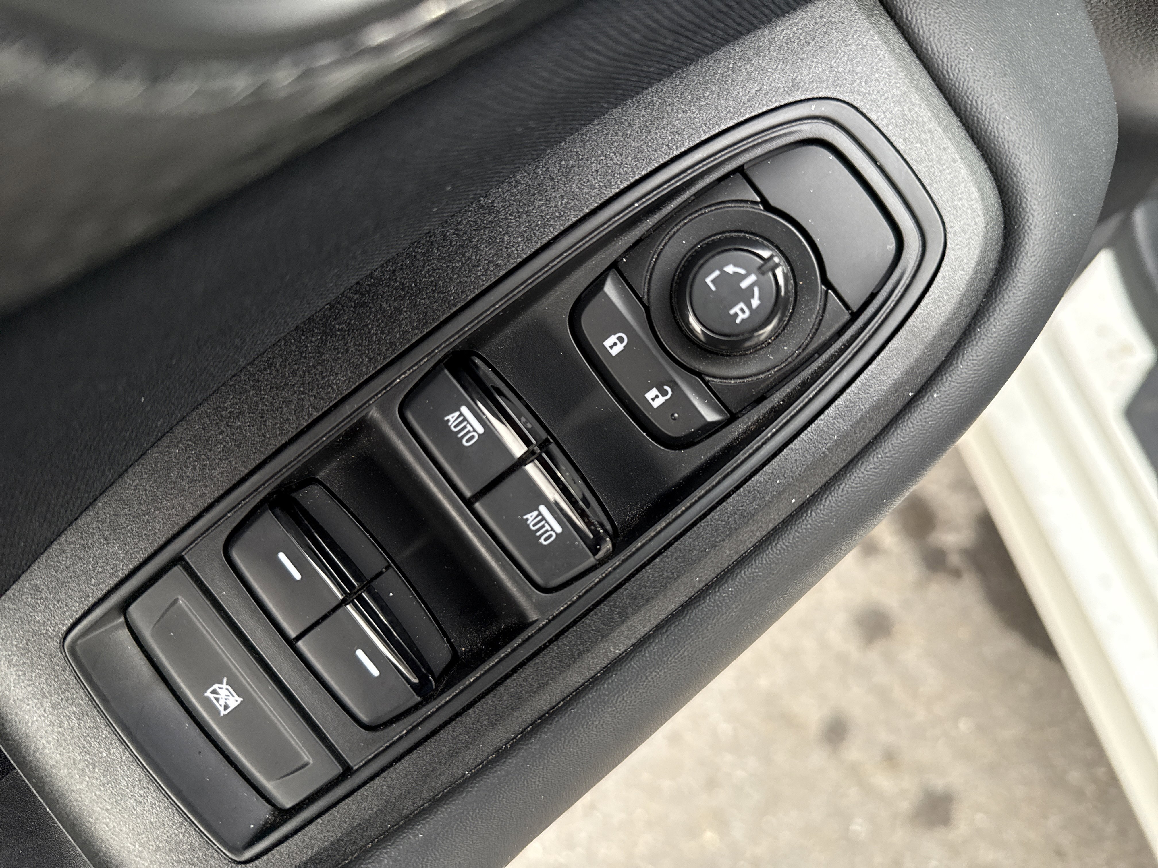 Used 2025 Subaru Legacy image 16