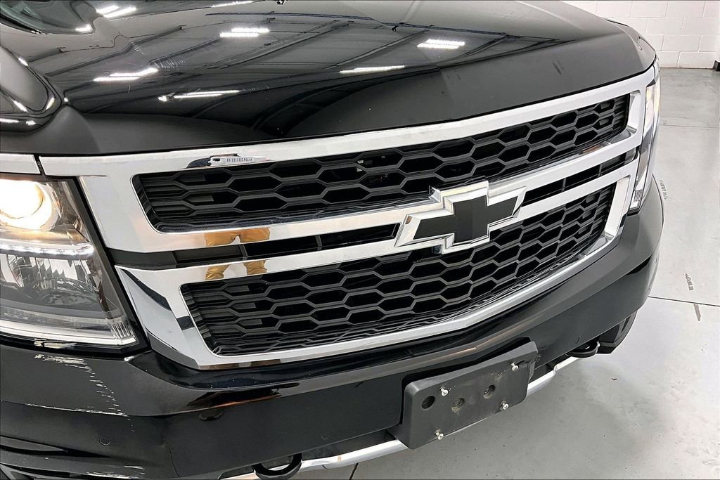 Used 2018 Chevrolet Tahoe LT w/ Luxury Package AWD/4WD image 35