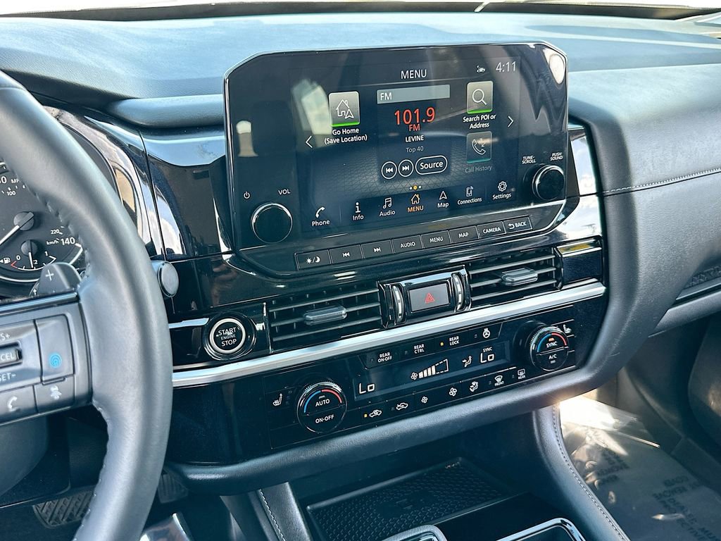 Used 2023 Nissan Pathfinder SL FWD image 15