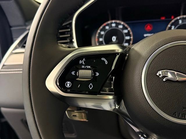 Certified 2026 Jaguar F-PACE R-Dynamic S image 30