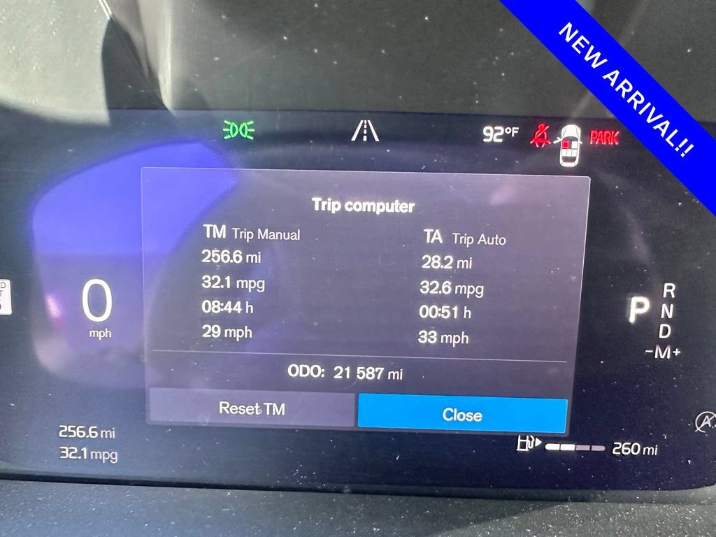 Certified 2025 Volvo S60 B5 Core AWD/4WD image 14