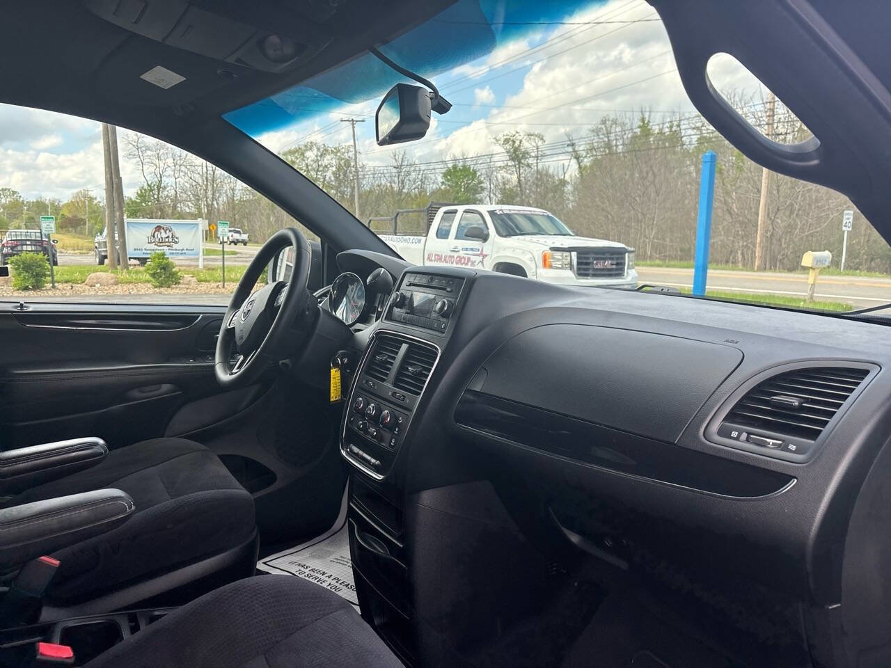 Used 2014 Dodge Grand Caravan SE FWD image 21