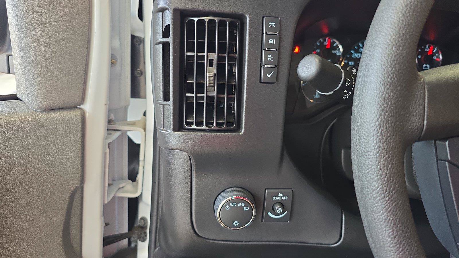 Used 2025 Chevrolet Express 3500 LT w/ LT Preferred Equipment Group RWD image 24