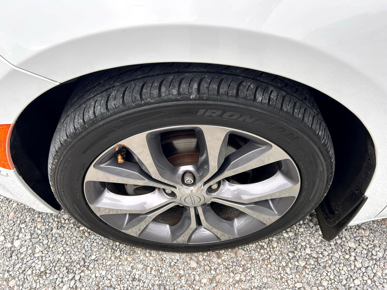 Used 2020 Chrysler Pacifica Limited image 22