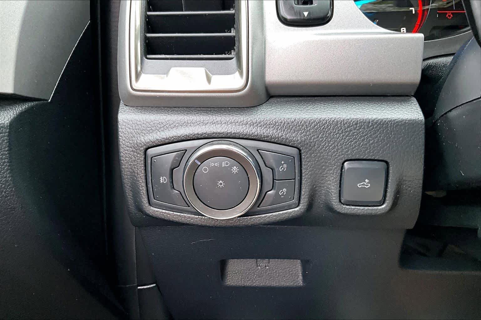 Used 2020 Ford Ranger XLT w/ FX4 Off-Road Package AWD/4WD image 33