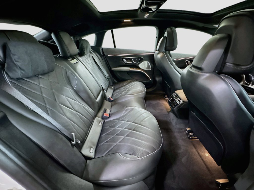 Certified 2023 Mercedes-Benz EQS AMG 4MATIC image 33