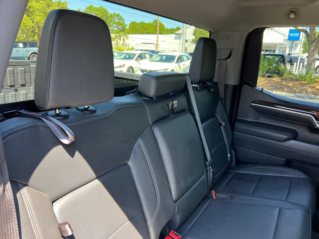 Used 2025 GMC Sierra 1500 SLT AWD/4WD image 21