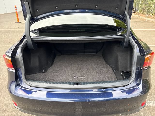 Used 2017 Lexus IS 300 AWD image 24