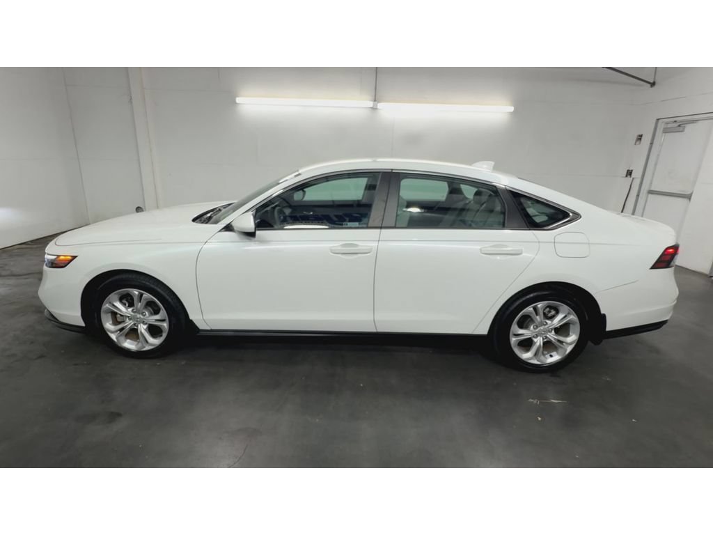 Used 2023 Honda Accord LX image 5