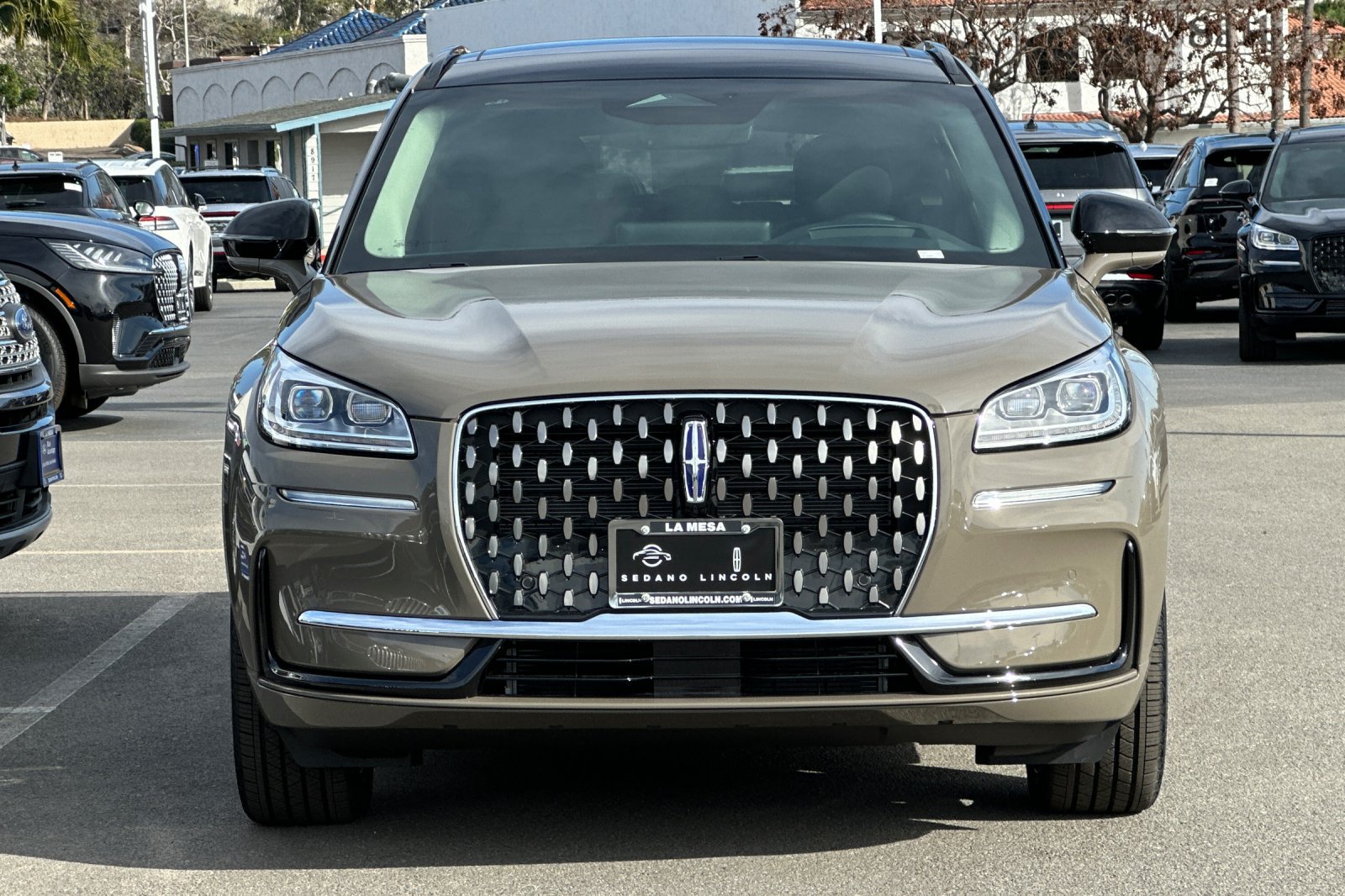 New 2025 Lincoln Corsair Grand Touring w/ Equipment Group 302A AWD/4WD image 8