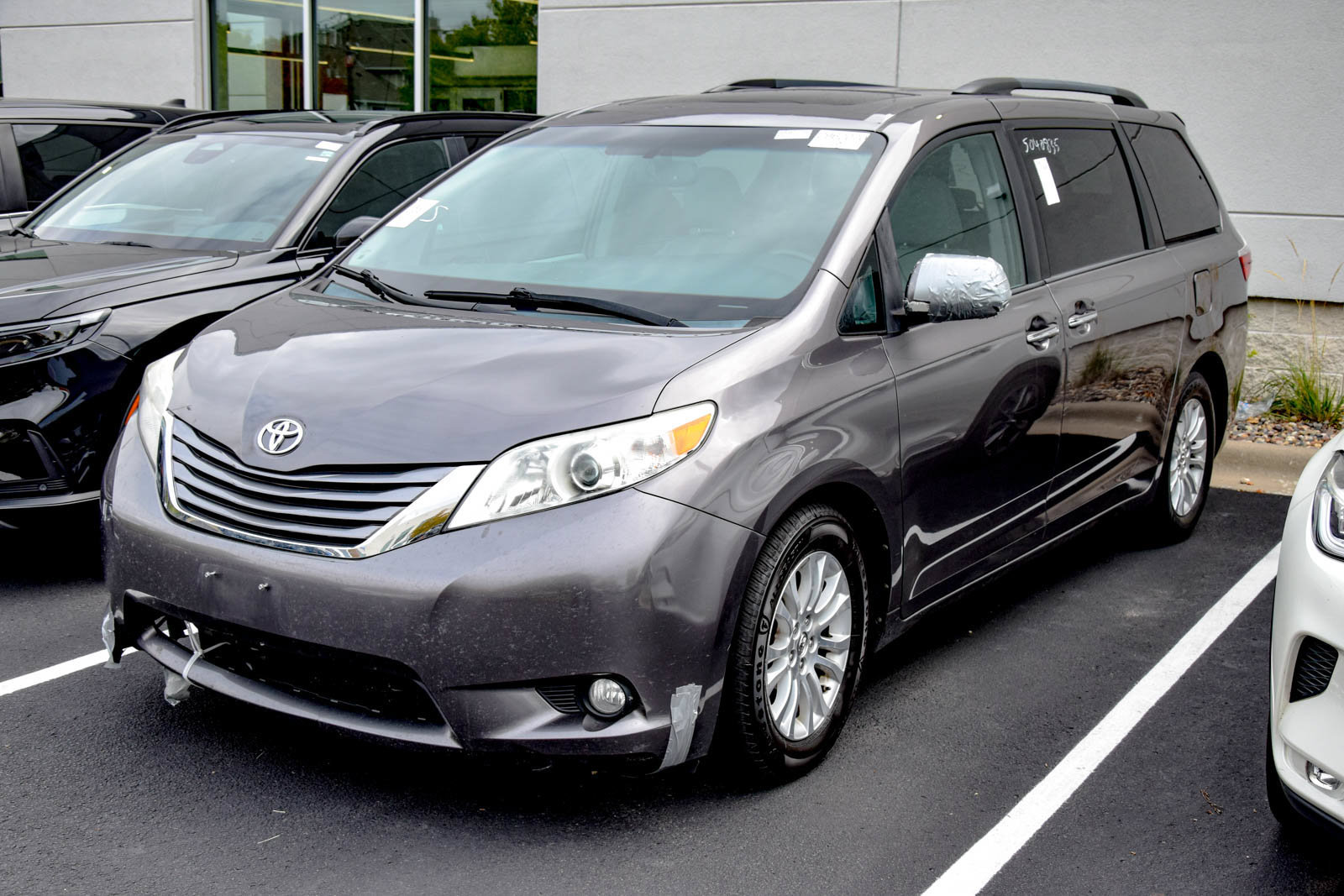 Used 2015 Toyota Sienna XLE