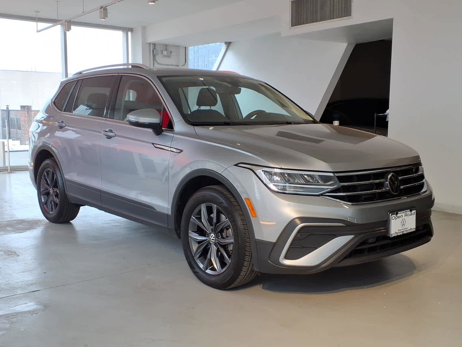 Used 2022 Volkswagen Tiguan SE AWD/4WD image 3
