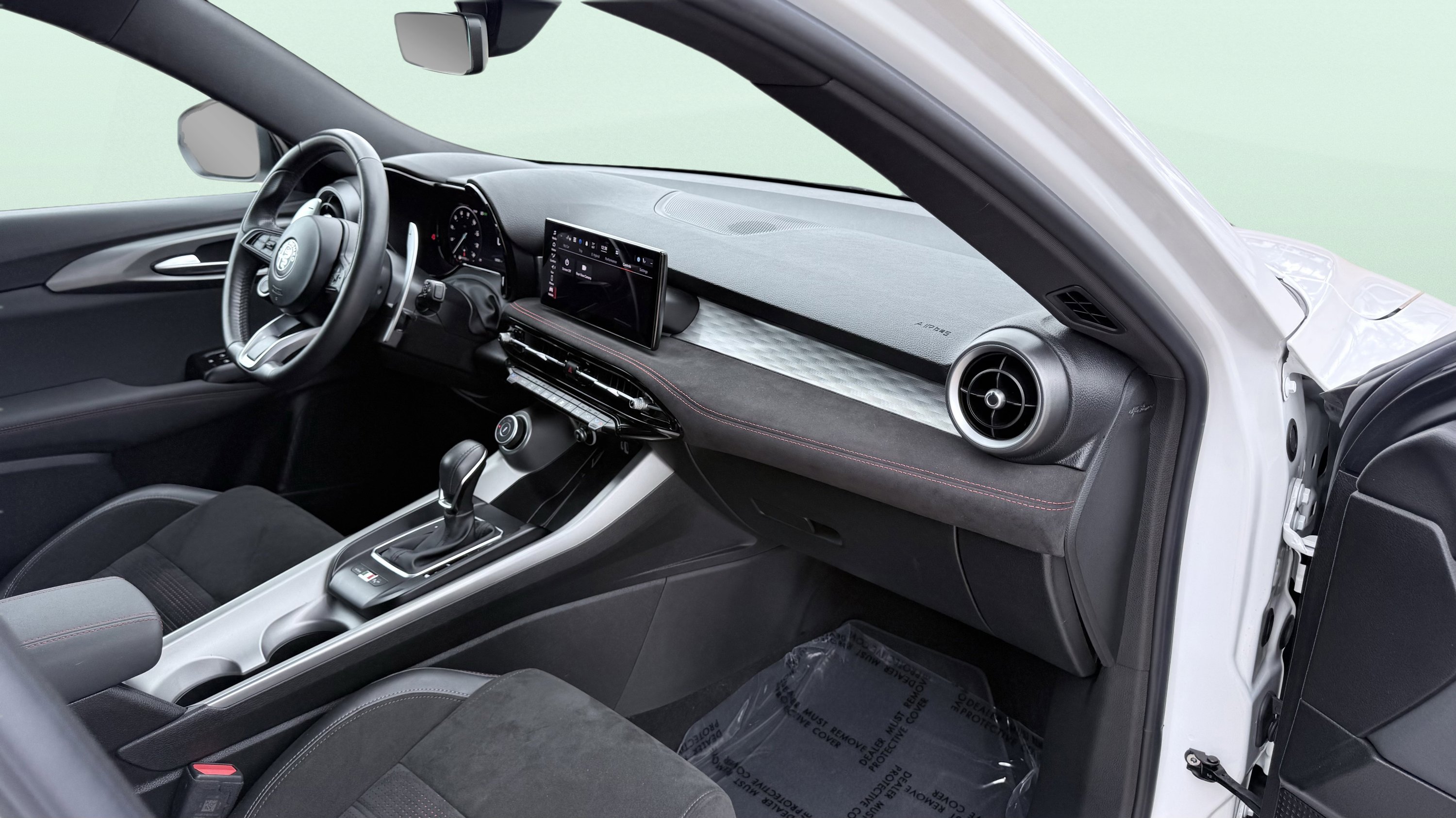 Used 2024 Alfa Romeo Tonale Veloce image 46