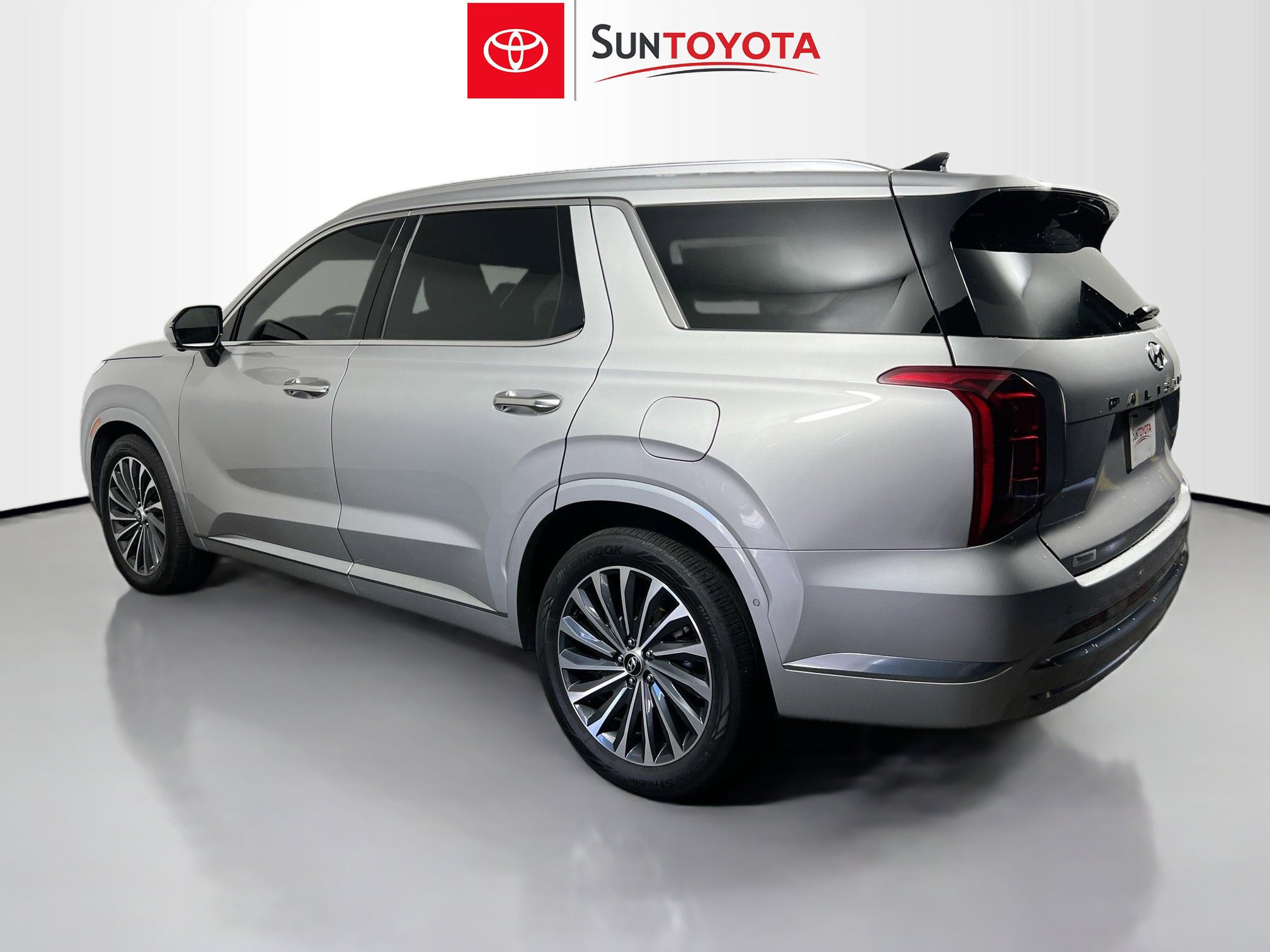 Used 2025 Hyundai Palisade Calligraphy image 6