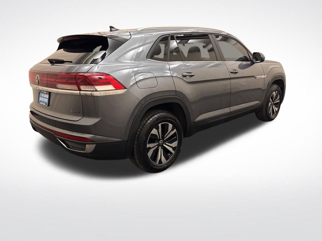 Used 2024 Volkswagen Atlas Cross Sport SE AWD/4WD image 5