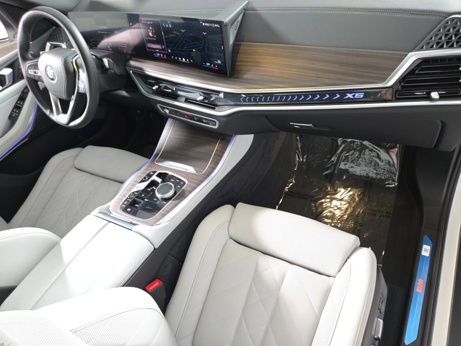 Used 2025 BMW X5 xDrive40i AWD/4WD image 18