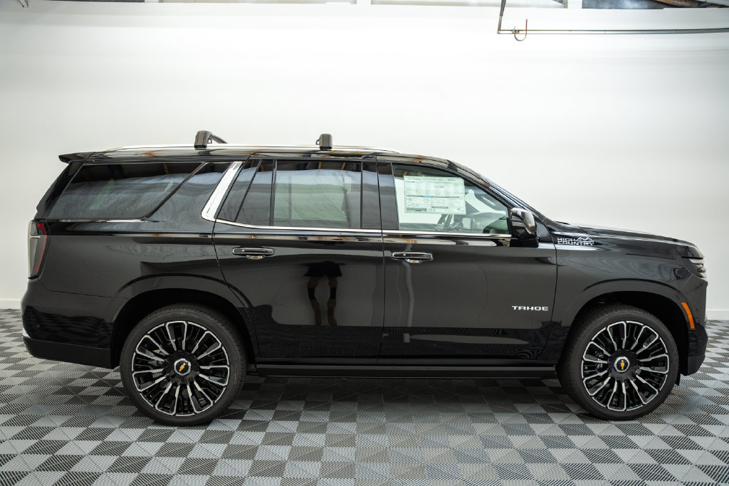New 2026 Chevrolet Tahoe High Country AWD/4WD image 4