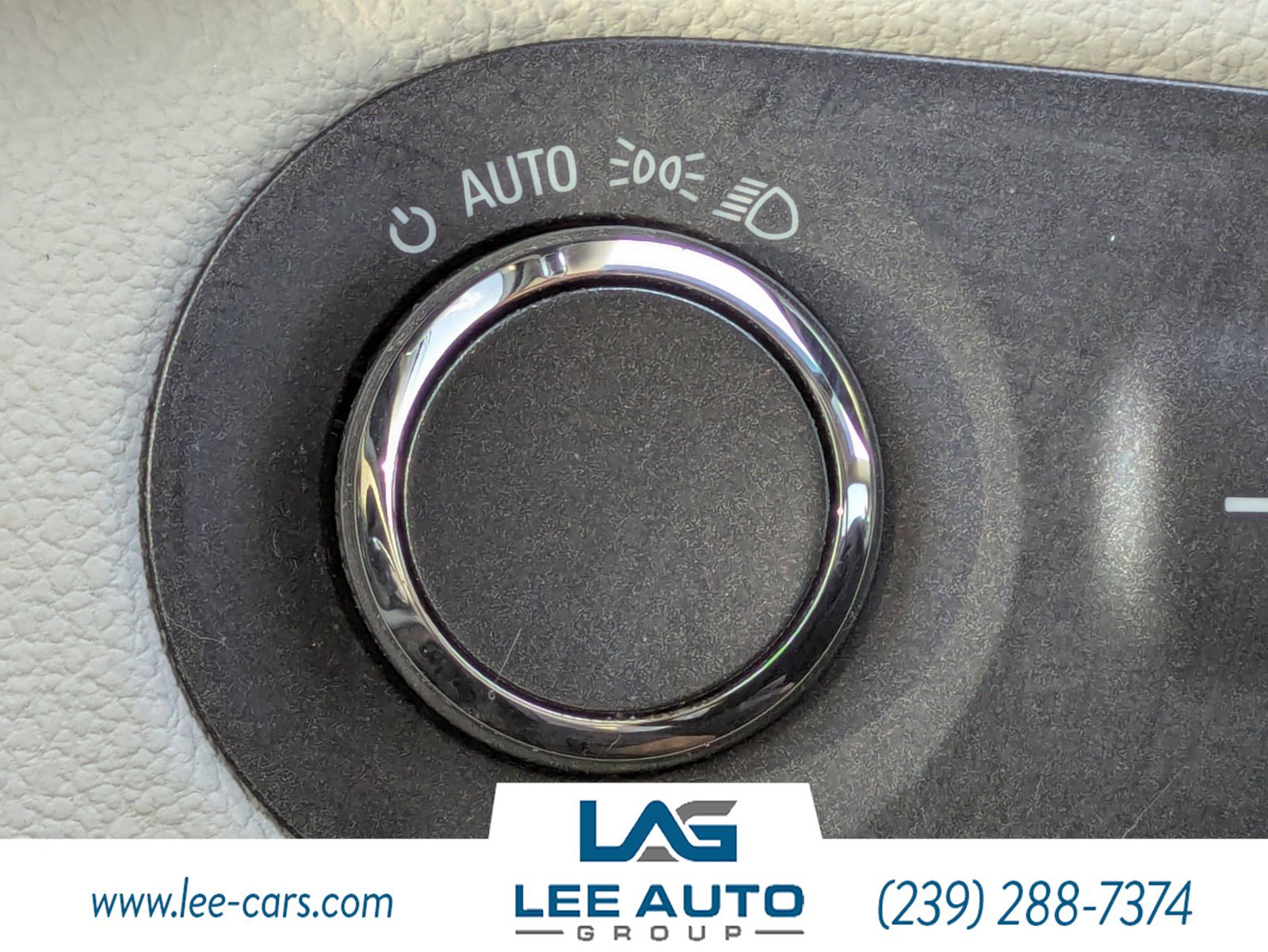 Used 2015 Cadillac SRX FWD image 19