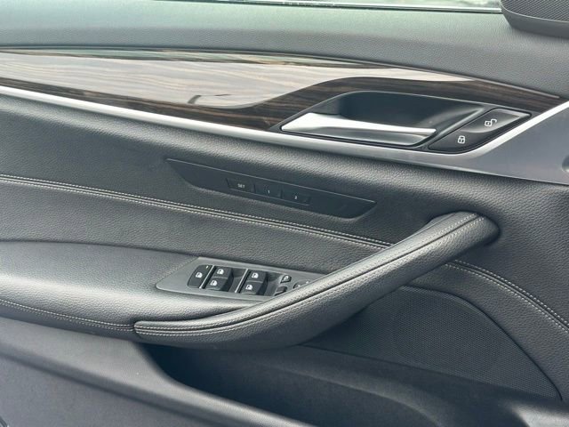 Used 2018 BMW 540i xDrive image 15