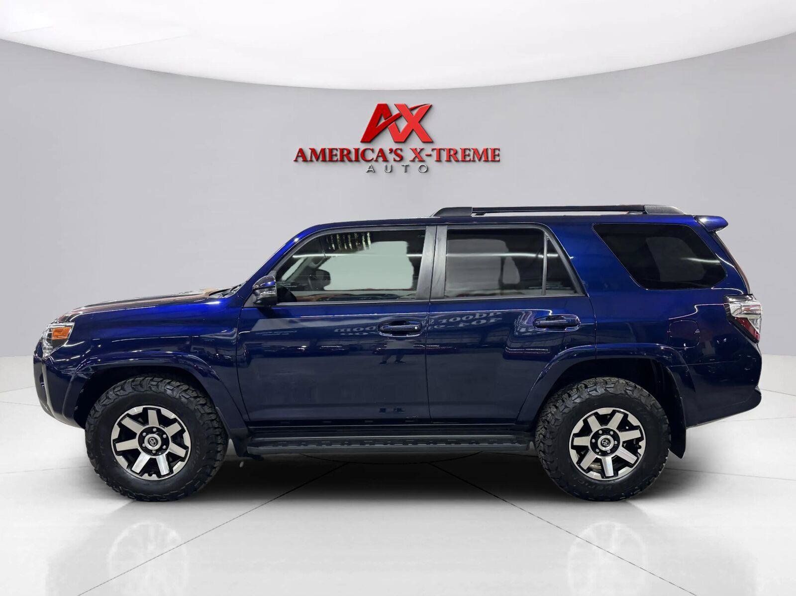Used 2020 Toyota 4Runner TRD Off-Road Premium w/ Moonroof Package AWD/4WD image 4