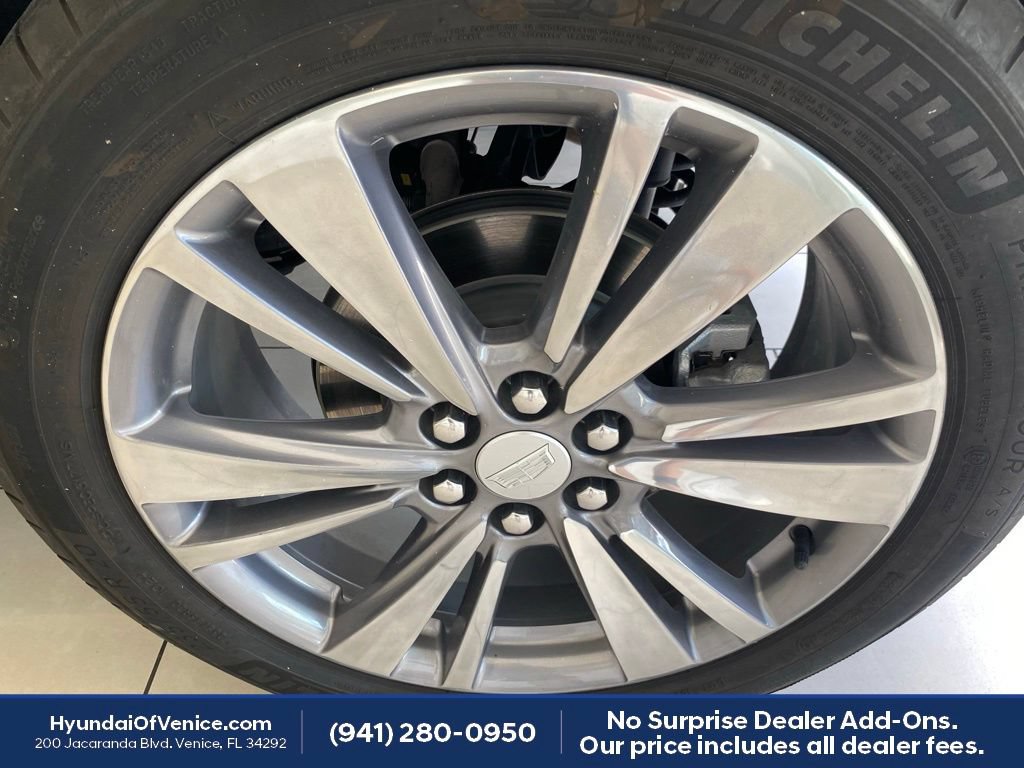 Used 2025 Cadillac XT5 Premium Luxury FWD image 17