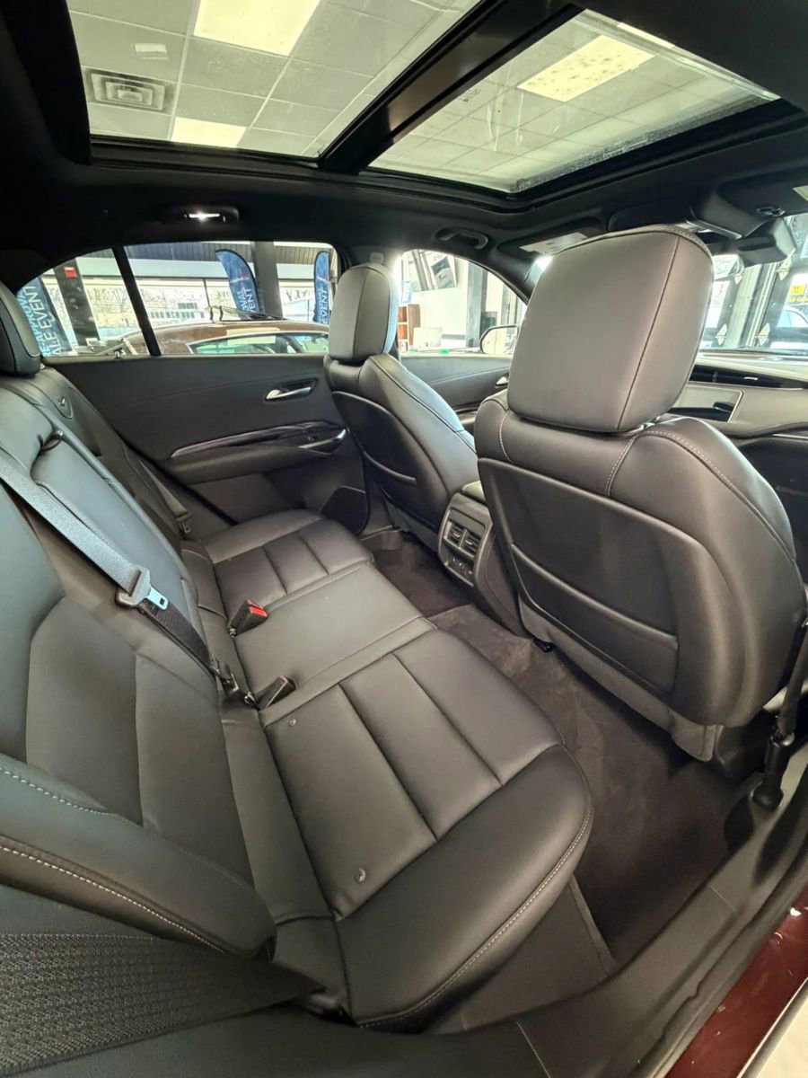 Used 2023 Cadillac XT4 Luxury w/ Cold Weather Package image 13