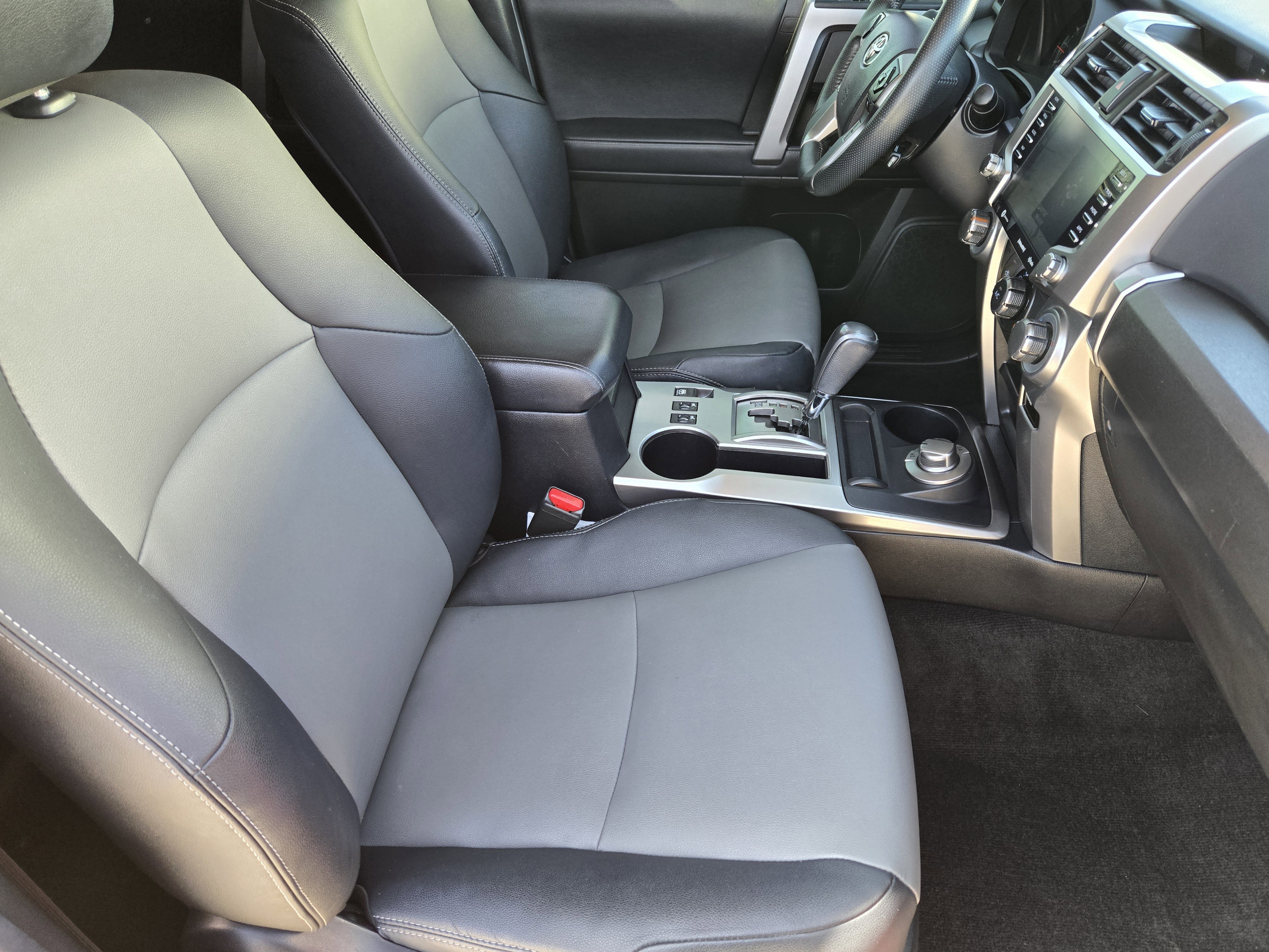 Used 2022 Toyota 4Runner SR5 Premium w/ Moonroof Package image 13