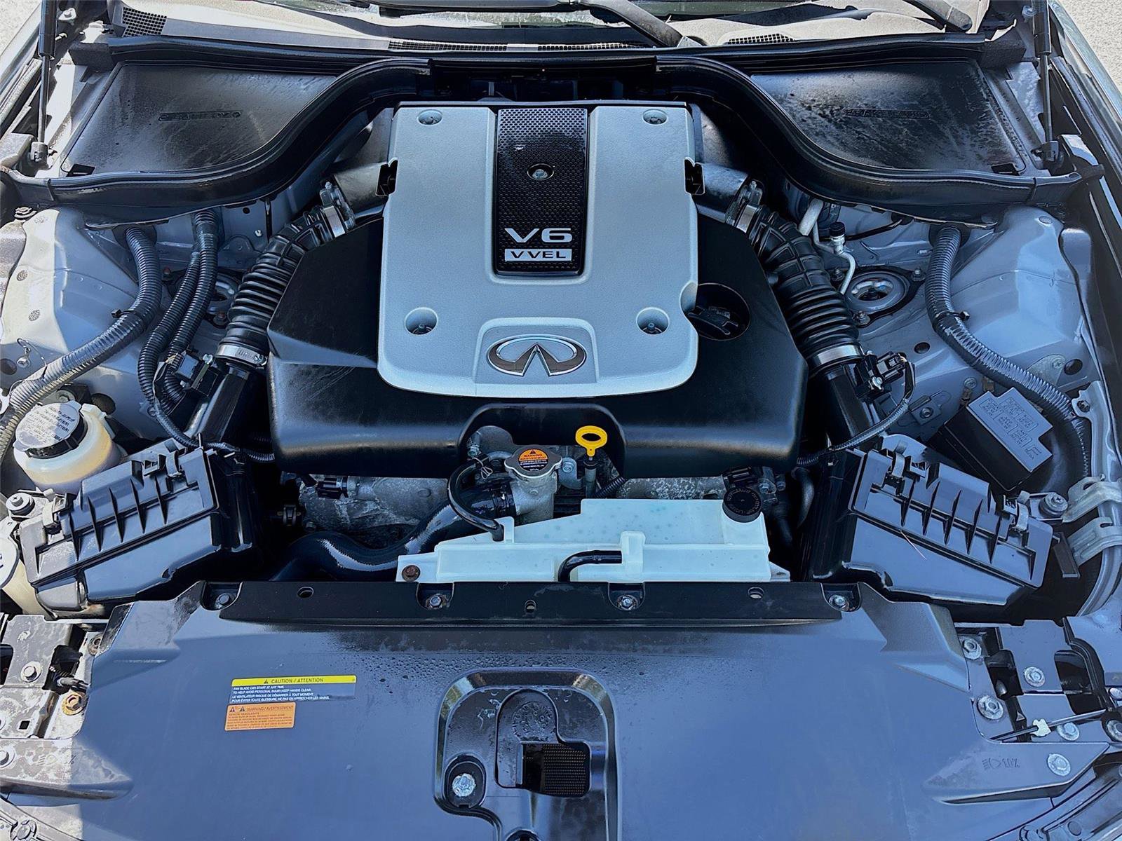 Used 2014 INFINITI Q60 Convertible w/ Premium Package RWD image 34