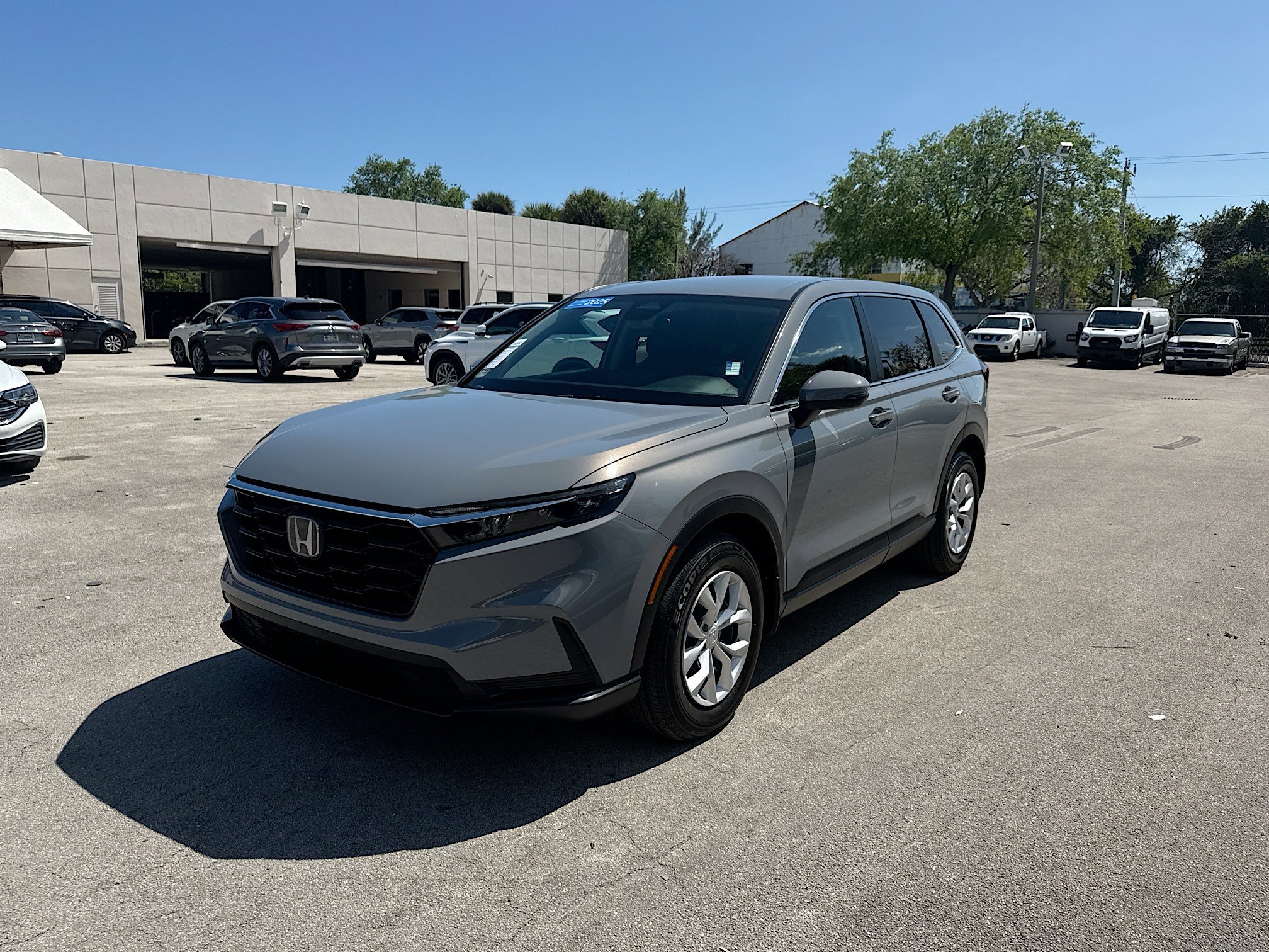 Used 2025 Honda CR-V LX image 3