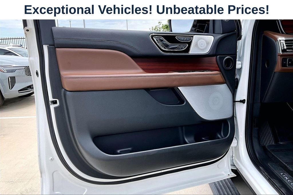 Used 2024 Lincoln Navigator L Reserve AWD/4WD image 22