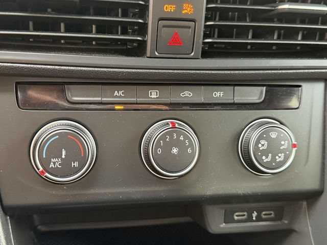 Certified 2023 Volkswagen Jetta Sport FWD image 29