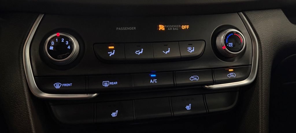 Used 2019 Hyundai Santa Fe SEL AWD/4WD image 20