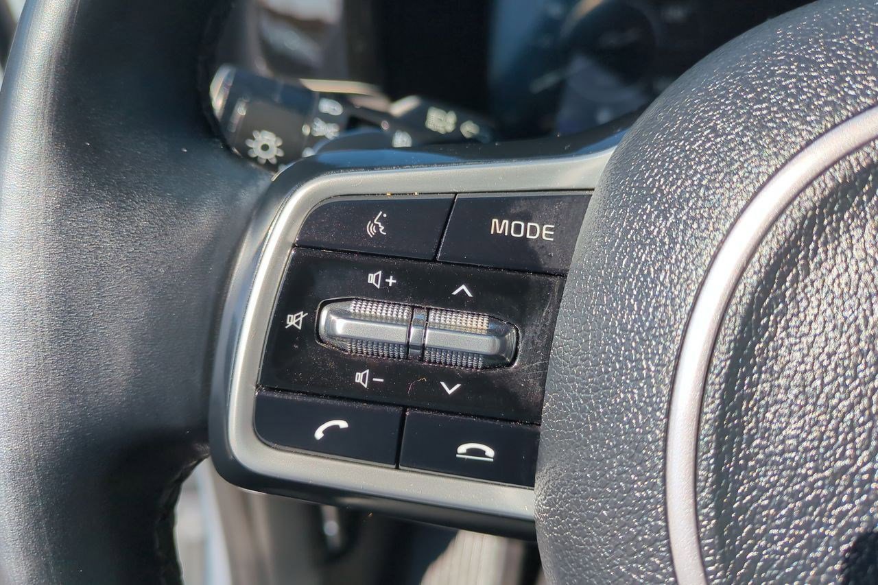 Certified 2021 Kia Sorento SX FWD image 12