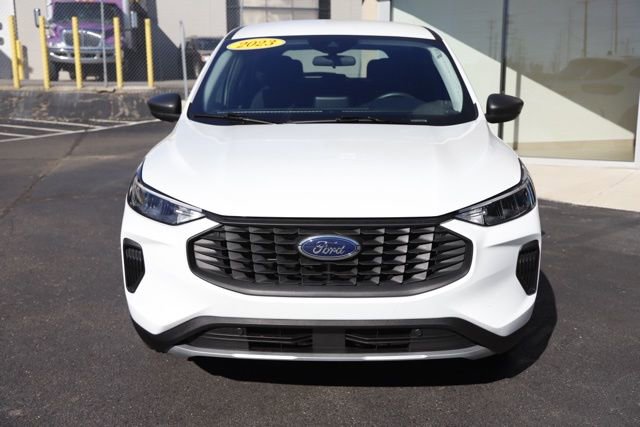 Used 2023 Ford Escape AWD image 9
