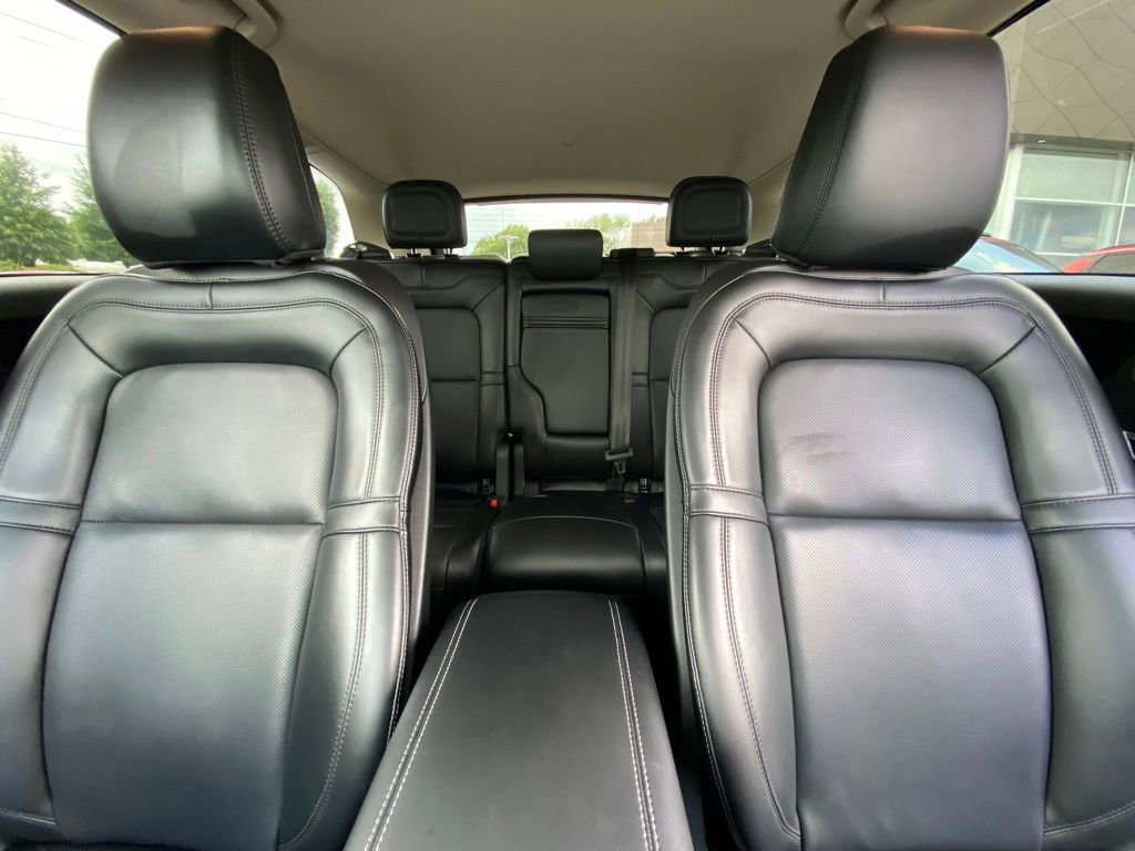 Used 2025 Lincoln Corsair AWD w/ Equipment Group 101A image 29