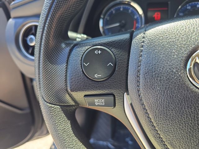 Used 2017 Toyota Corolla LE image 22