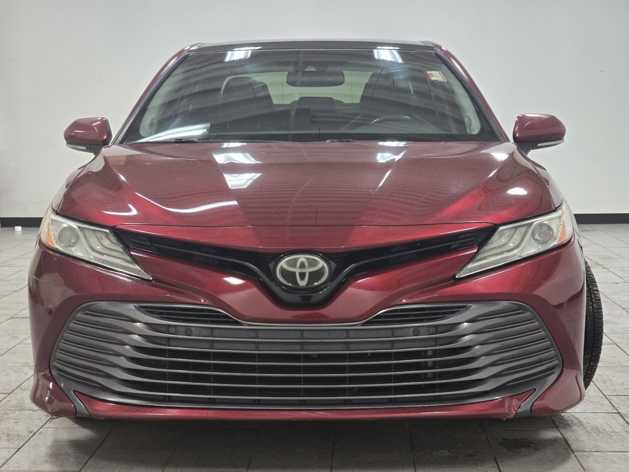Used 2018 Toyota Camry XLE image 12