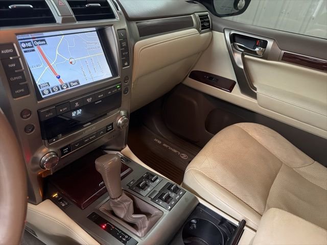 Used 2015 Lexus GX 460 Luxury AWD/4WD image 35