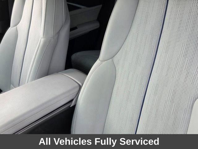 Used 2023 Cadillac Lyriq 2WD image 16