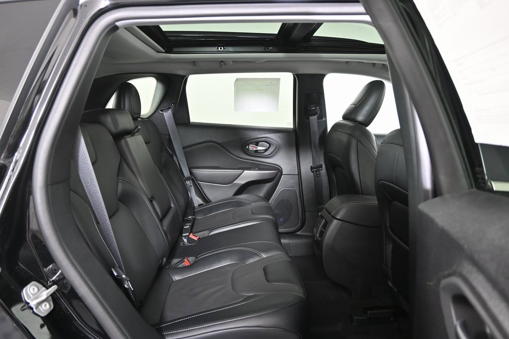 Used 2022 Jeep Cherokee Limited image 15