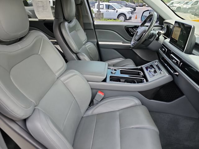 Used 2020 Lincoln Aviator Reserve w/ Equipment Group 202A AWD/4WD image 10
