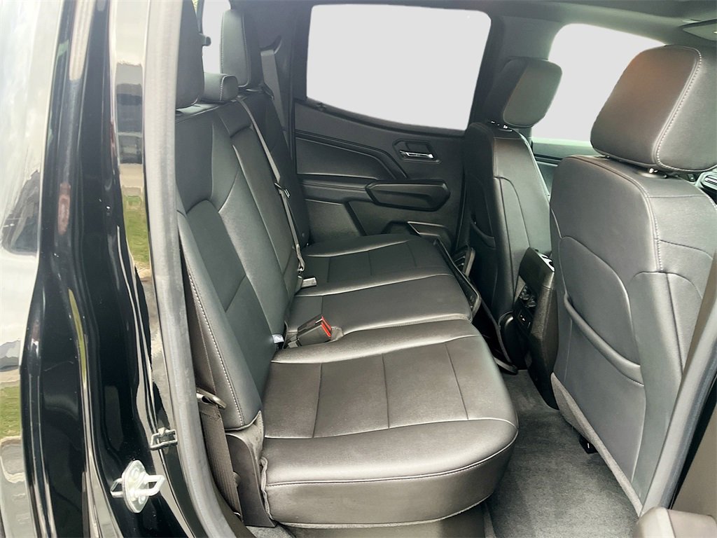 Used 2024 Chevrolet Colorado LT w/ LT Convenience Package III image 28