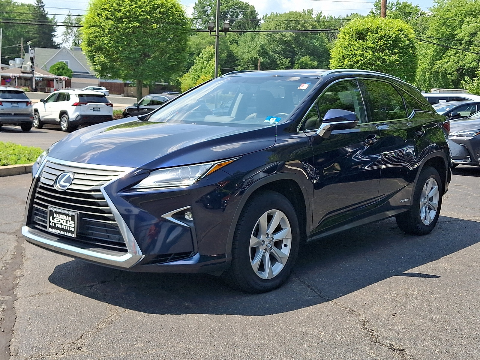 Used 2016 Lexus RX 450h AWD image 3