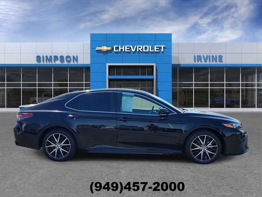 Used 2023 Toyota Camry SE FWD image 9