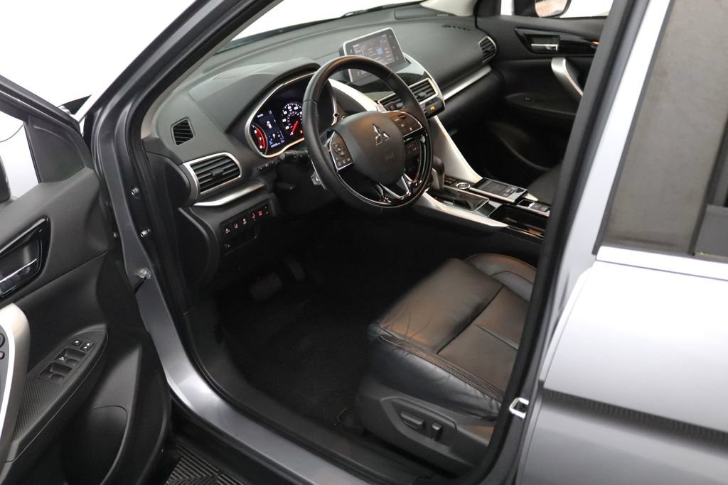 Used 2019 Mitsubishi Eclipse Cross SEL AWD/4WD image 19