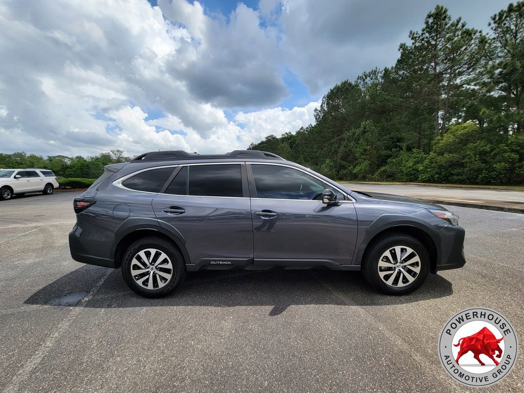 Used 2024 Subaru Outback Premium image 7